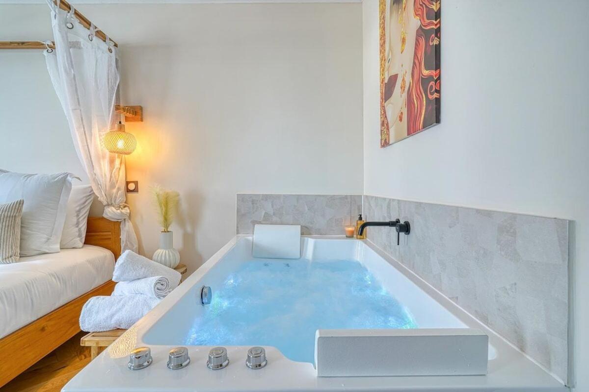 Inn Place To Be Paris La Defense كوربوفوا المظهر الخارجي الصورة
