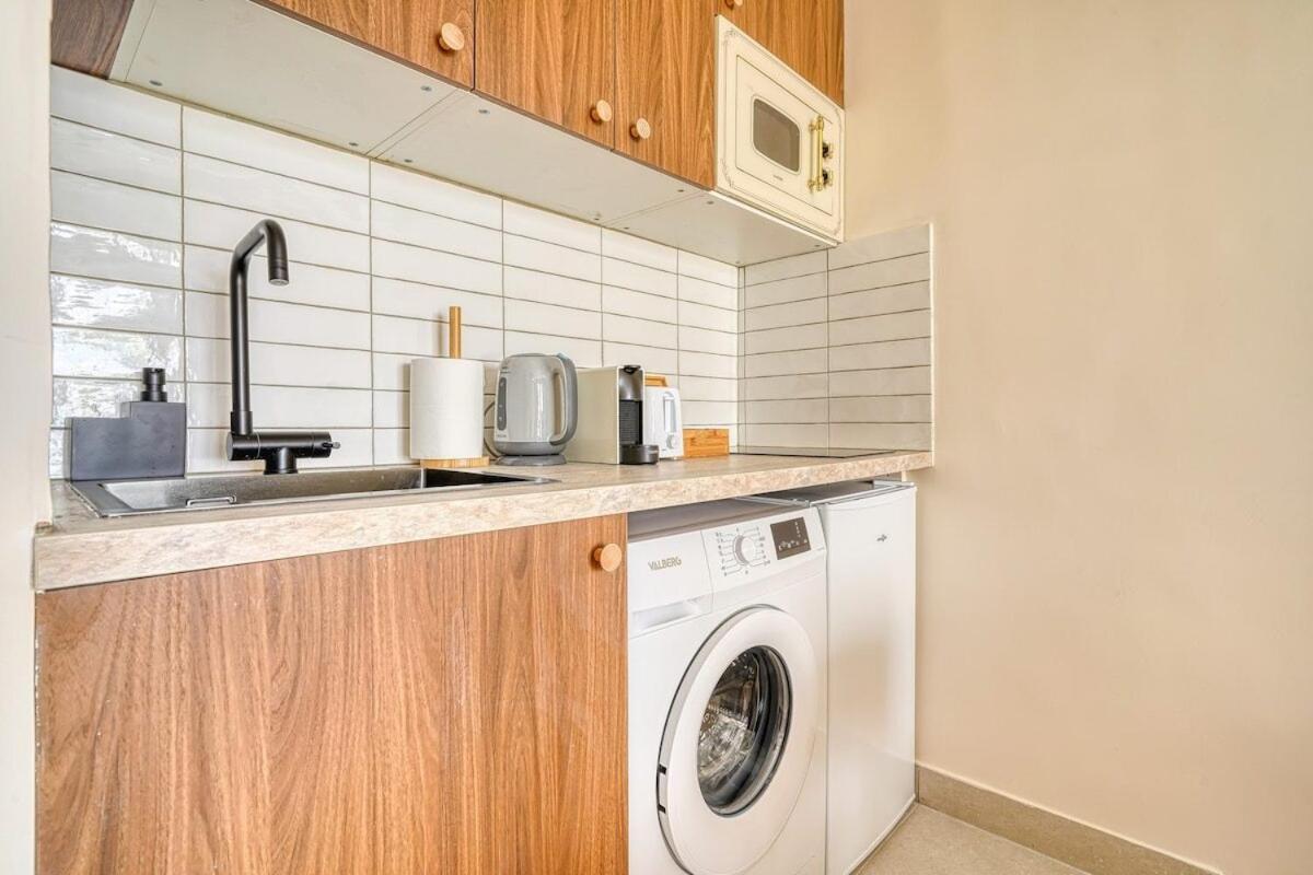 Inn Place To Be Paris La Defense كوربوفوا المظهر الخارجي الصورة