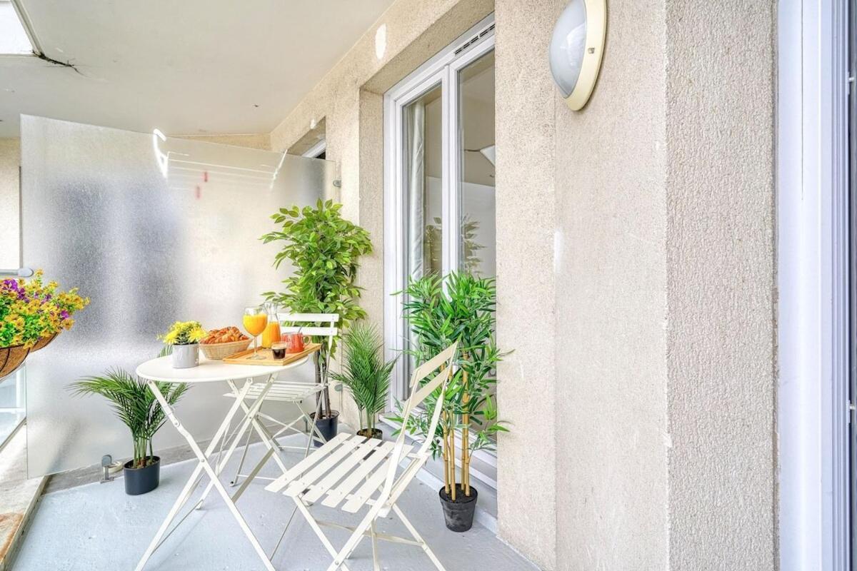 Inn Place To Be Paris La Defense كوربوفوا المظهر الخارجي الصورة